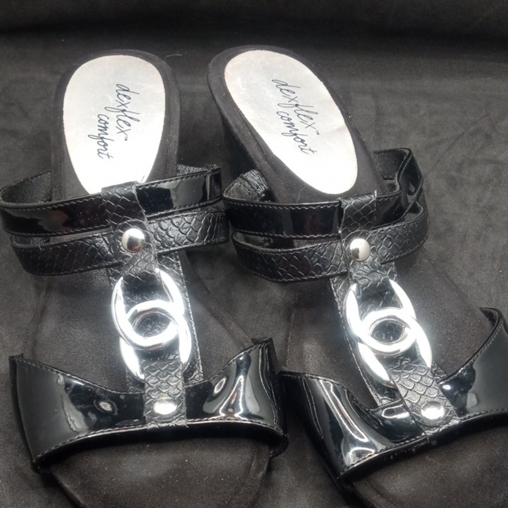 Alex Marie Black Glossy Sandals with Wide Straps